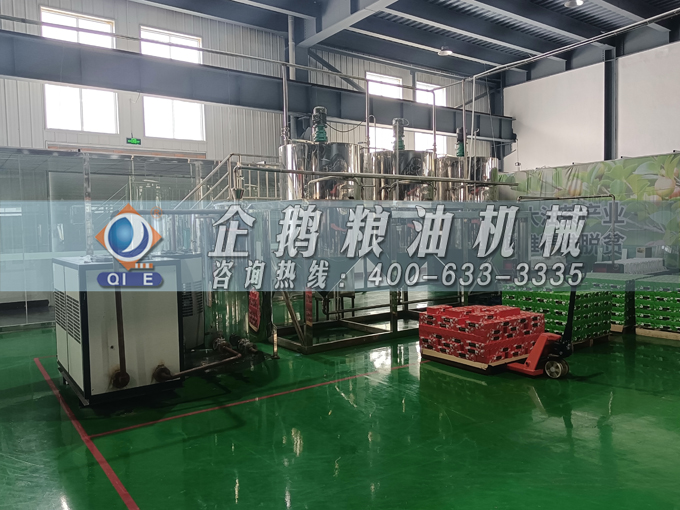 企鵝牌茶籽油雙螺桿榨油機(jī)，用心制造獲得客戶認(rèn)可(圖3)